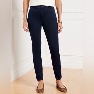 Talbots Women's Jegging Jeans Size 6 Stretch Navy‎ Dark Wash